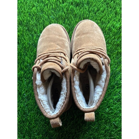 UGG Shoes - Ugg neumel boots sz 8